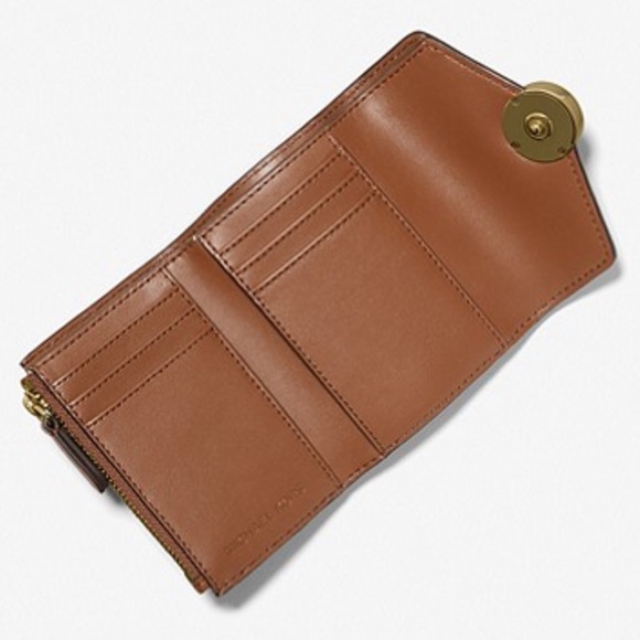 MICHAEL KORS CARMEN MEDIUM LOGO AND FAUX LEATHER WALLET BROWN - Picture 4 of 16